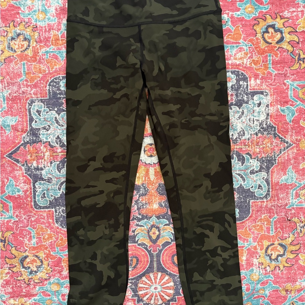 Lululemon Camo Green Wunder Under Leggings